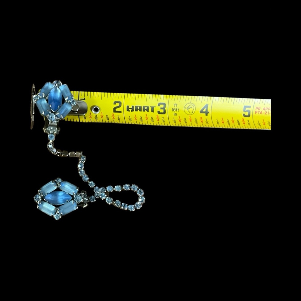 Sparkling Faceted Blue Stones Sweater Guard Collar Clip Vintage Unsigned - Picture 8 of 9
